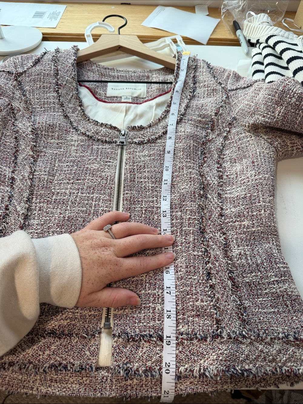 Banana Republic Burgundy and Navy tweed zip-front jacket 4 - Picture 10 of 10